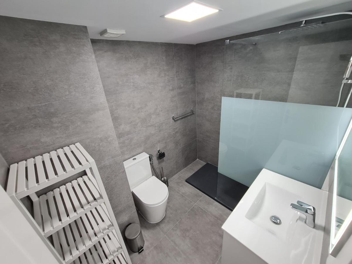 Modern 3 Bedroom Luxury Apartment In Торемолинос Екстериор снимка