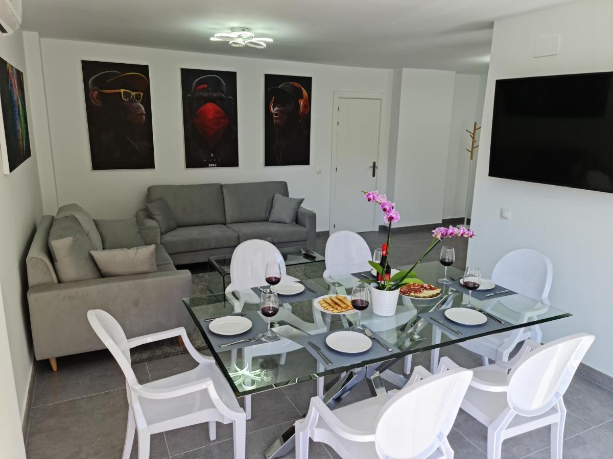 Modern 3 Bedroom Luxury Apartment In Торемолинос Екстериор снимка